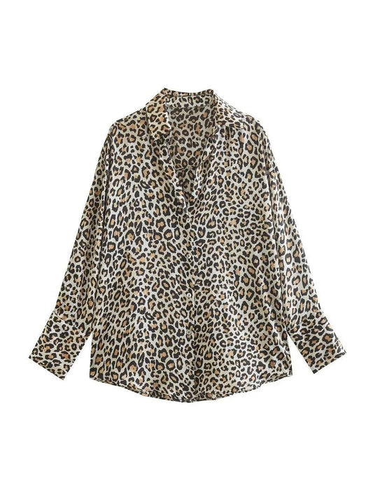 A Vintage Style Shirt with Delicate Timeless Details