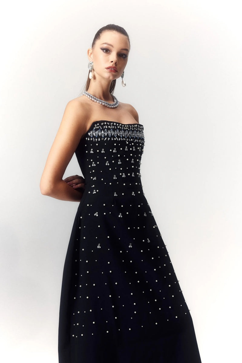 Polished Dress with an Effortless Classic Look
