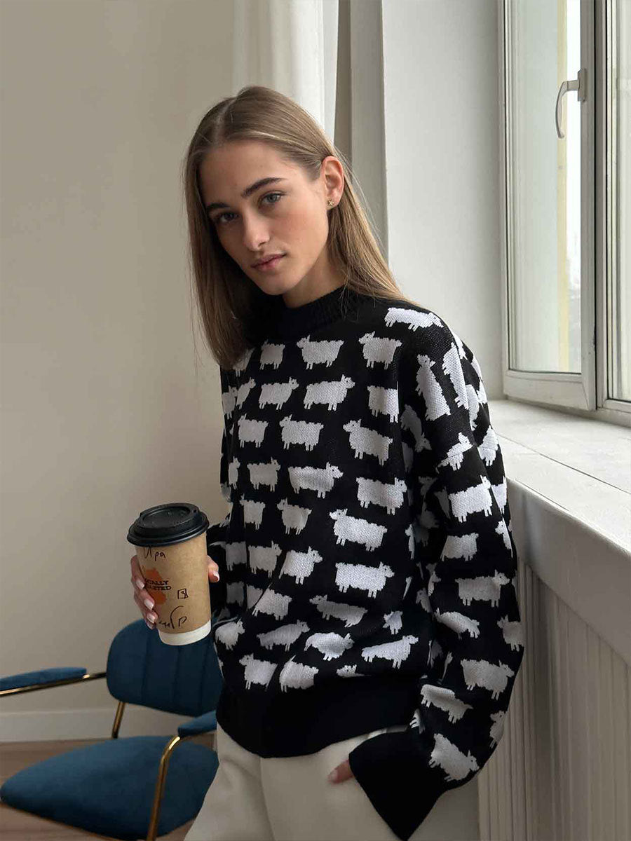 Effortlessly Elegant Sweater with a Timeless Design