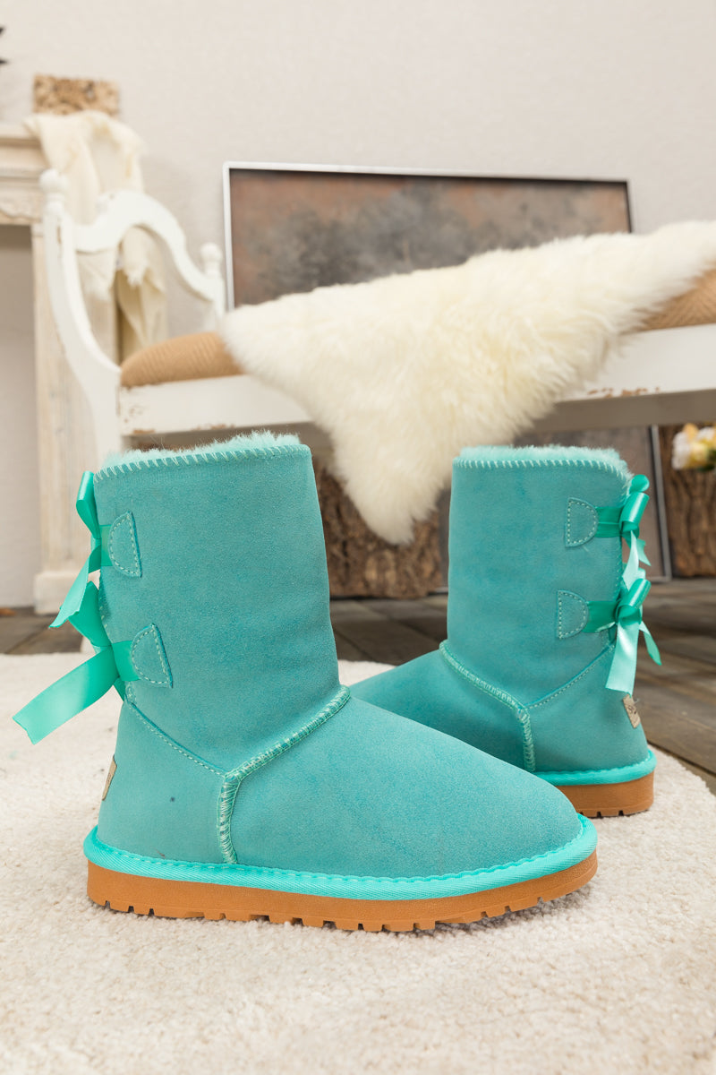 Gracefully Styled Boots for Any Occasion