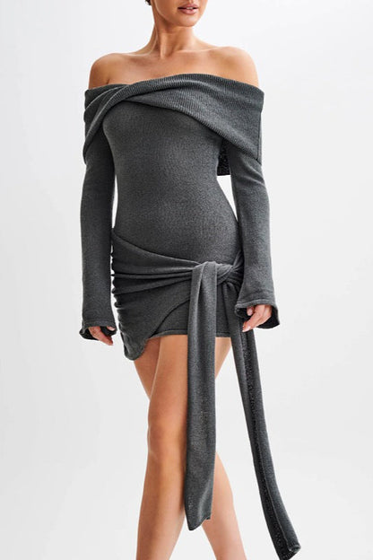 Well Tailored Sweater with a Graceful Silhouette