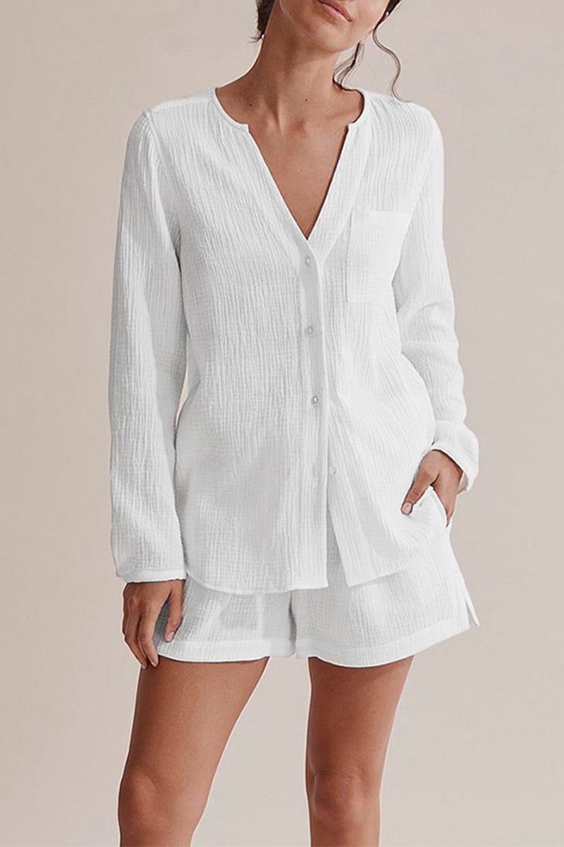 Sophisticated Garment with a Clean Classic Look