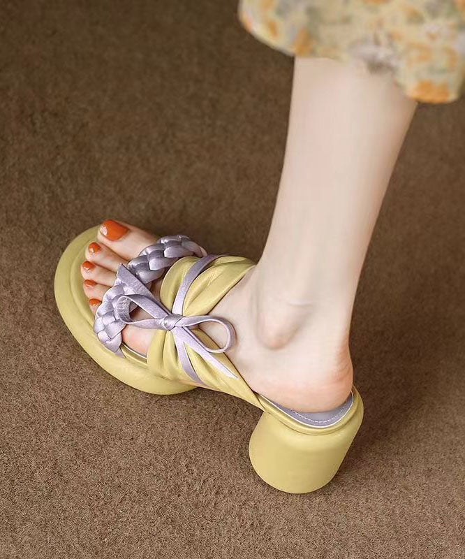 Well Tailored Sandals with a Graceful Silhouette