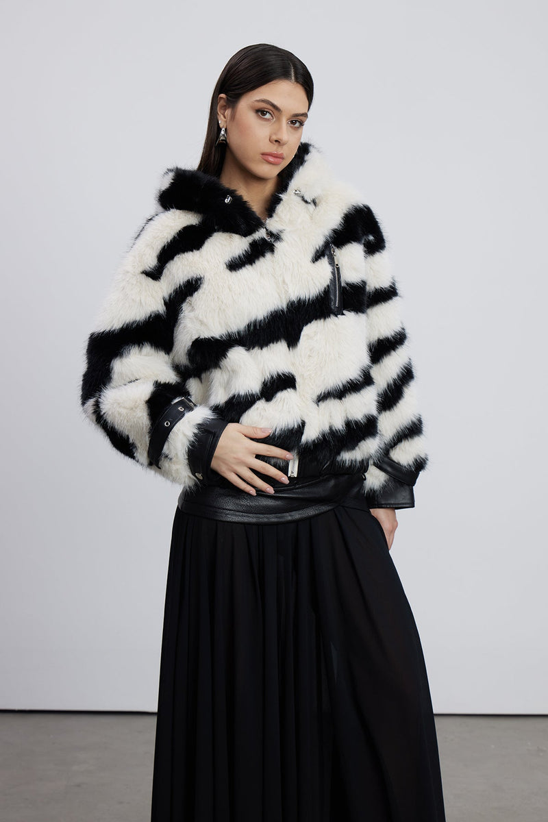 Classic Vintage Jacket with a Flattering Fit