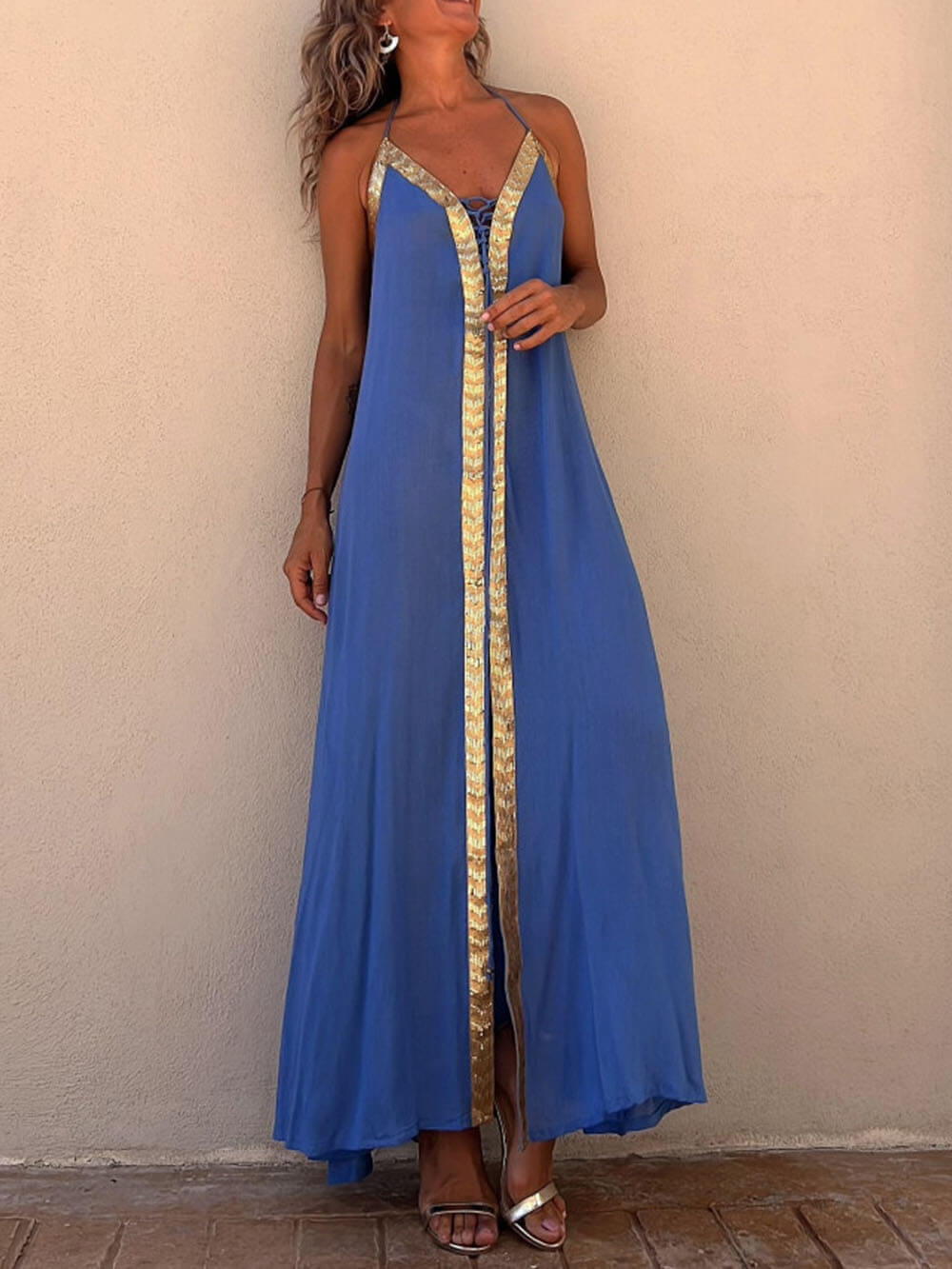 Sophisticated Dress with a Clean Classic Look