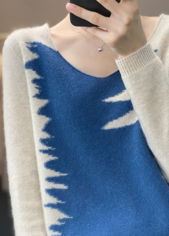Effortlessly Elegant Top with a Timeless Design