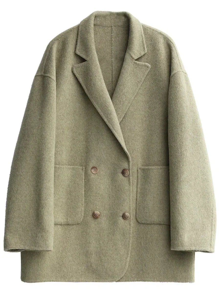 Elegantly Styled Coat for Everyday Wear