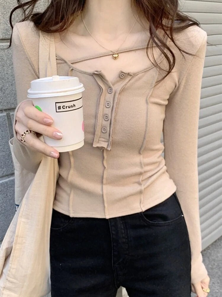 Beautifully Crafted T-Shirt in a Classic Style