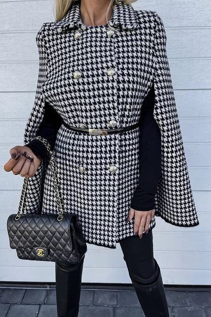 Well Tailored Coat with a Graceful Silhouette
