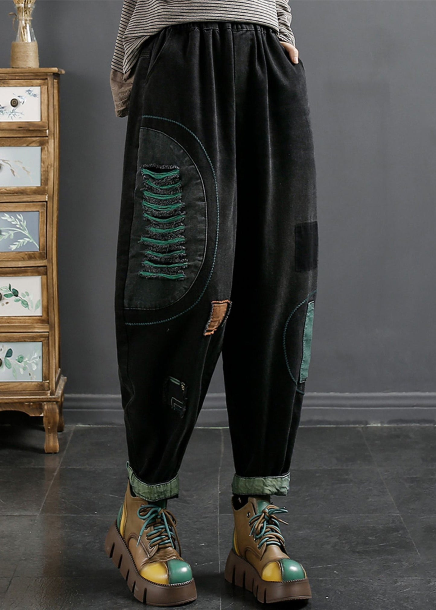 Classic Vintage Pants with a Flattering Fit