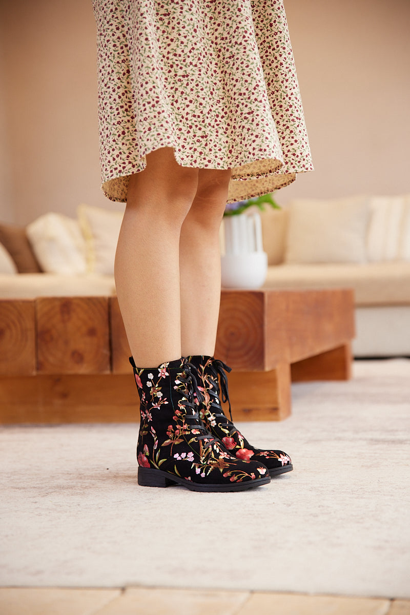 Gracefully Styled Boots for Any Occasion