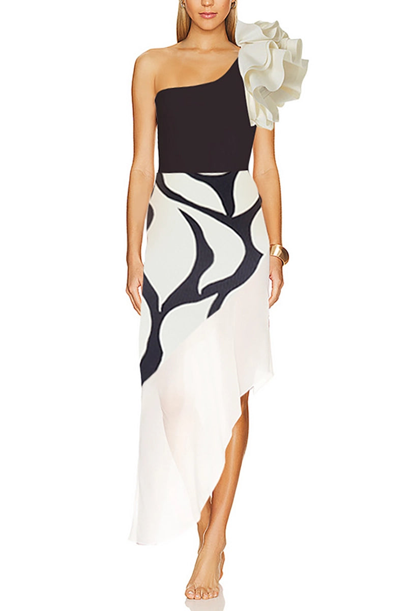 Well Tailored Swimsuit with a Graceful Silhouette
