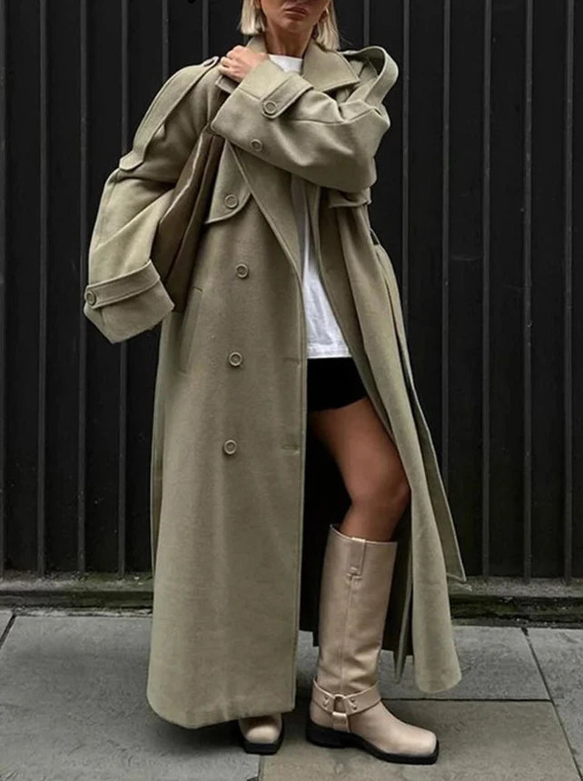 Gracefully Styled Coat for Any Occasion