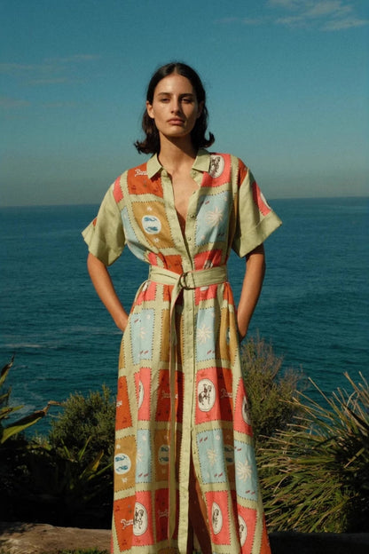Well Tailored Dress with a Graceful Silhouette