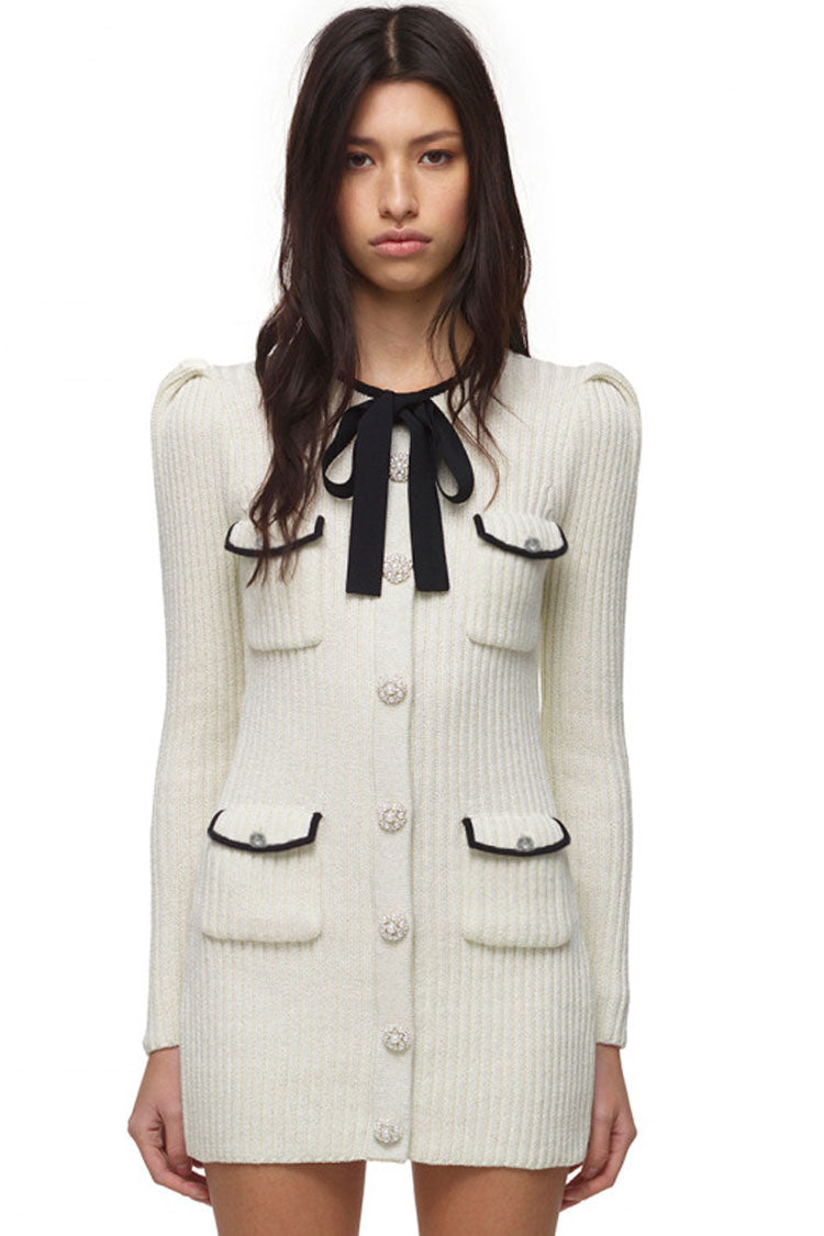 Classic Vintage Sweater with a Flattering Fit