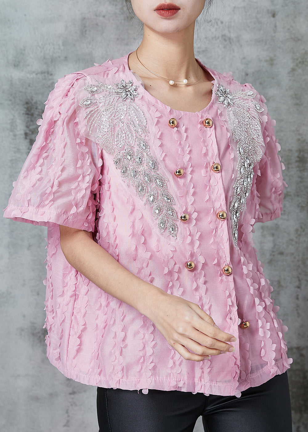 Elegantly Styled Shirt for Everyday Wear