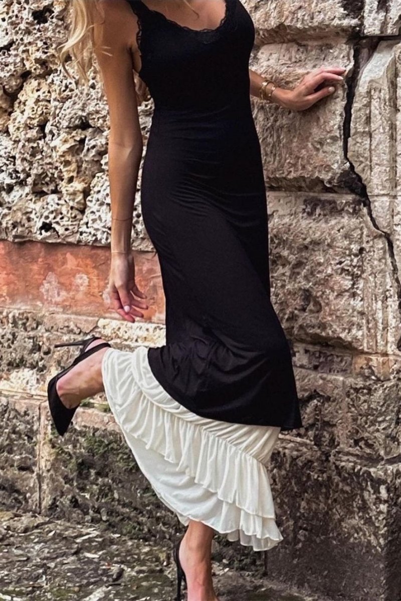 Sophisticated Dress with a Clean Classic Look