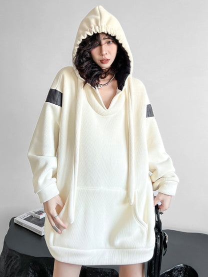 Effortlessly Elegant Top with a Timeless Design