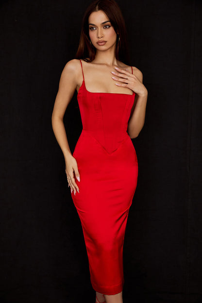 Gracefully Styled Dress for Any Occasion