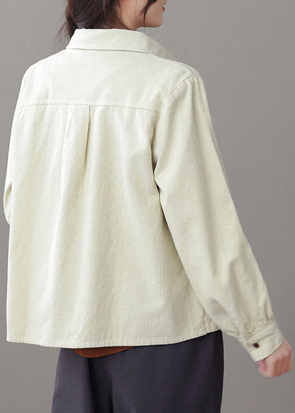 Effortlessly Elegant Coat with a Timeless Design