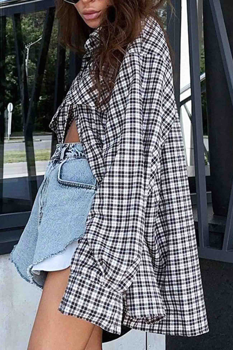 Classic Vintage Blouse with a Flattering Fit