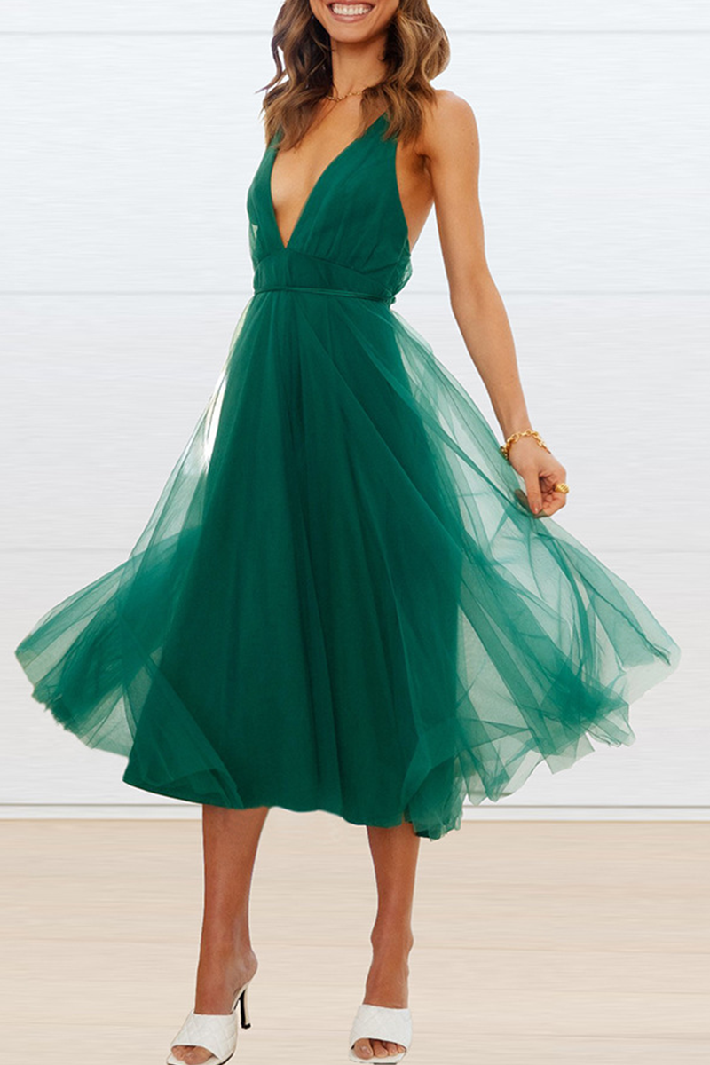 Beautifully Crafted Dress in a Classic Style