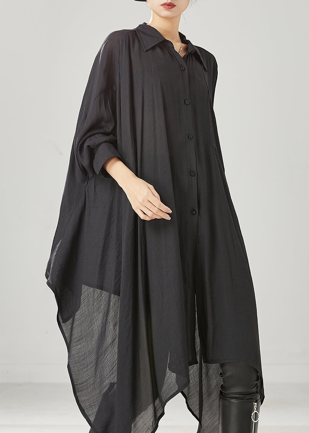 Beautifully Finished Blouse in a Timeless Design