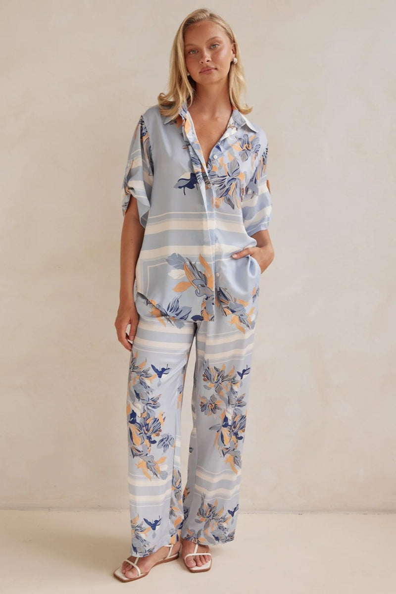 Effortlessly Elegant Cardigan with a Timeless Design