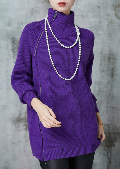 Classic Vintage Sweater with a Flattering Fit