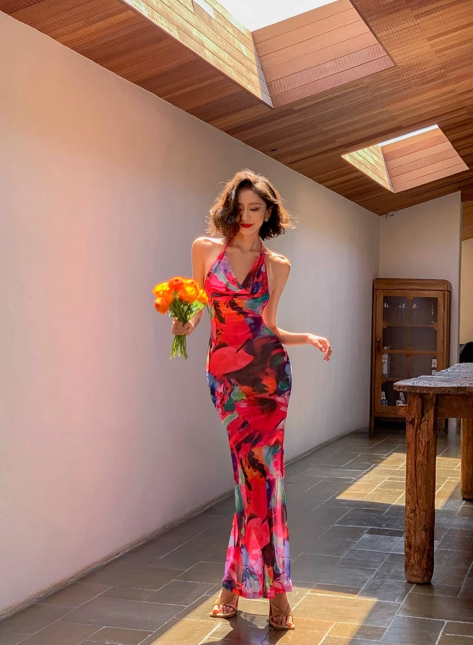 Well Tailored Dress with a Graceful Silhouette