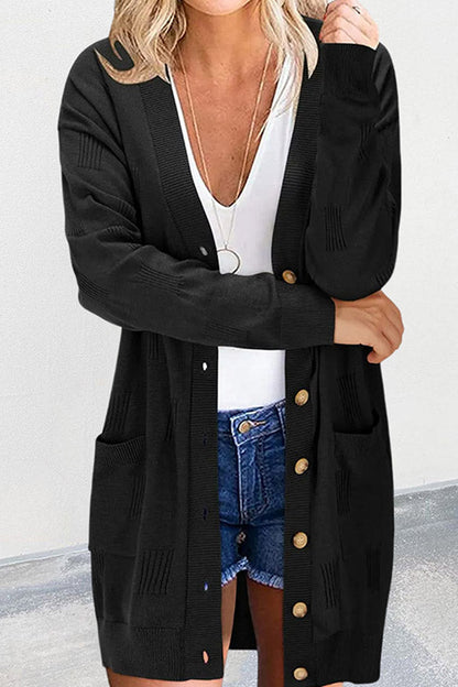 Well Tailored Sweater with a Graceful Silhouette
