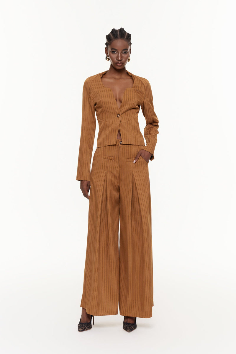 Beautifully Finished Pants in a Timeless Design