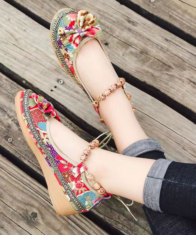 Well Tailored Heels with a Graceful Silhouette