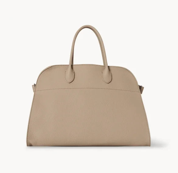 Polished Bag with an Effortless Classic Look