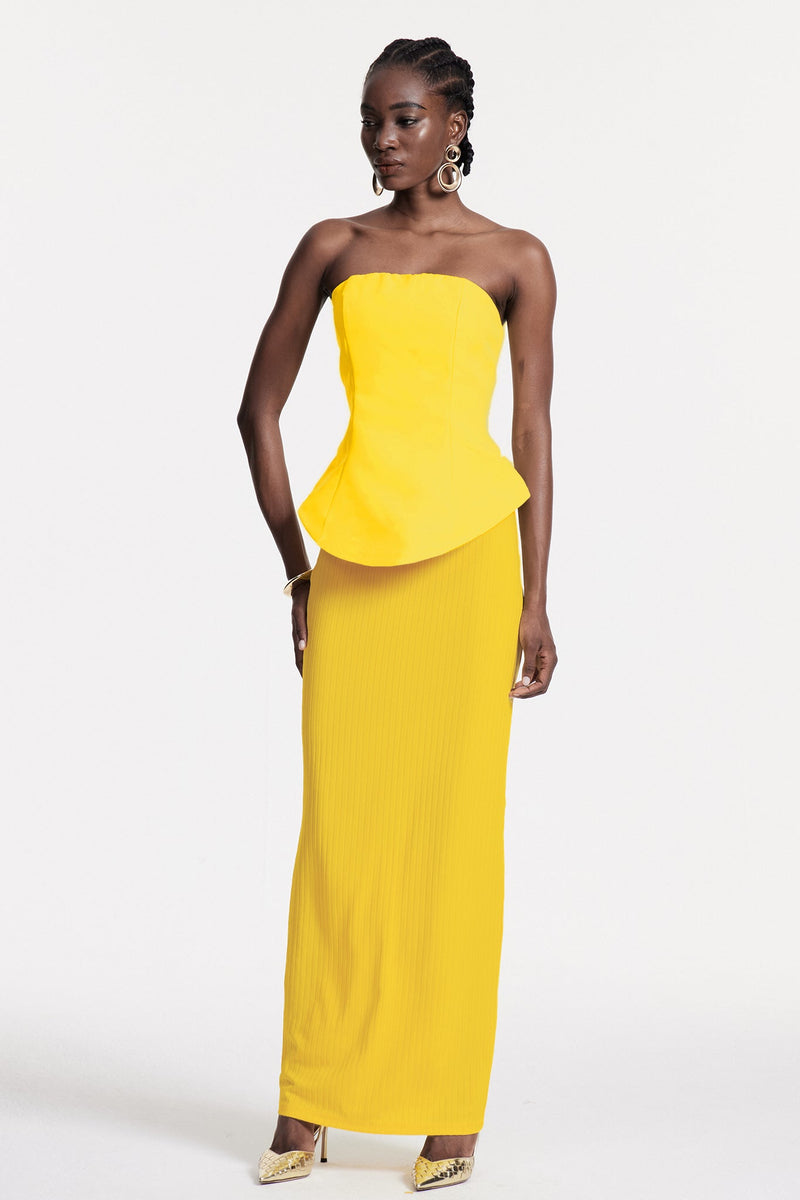 Effortlessly Elegant Garment with a Timeless Design