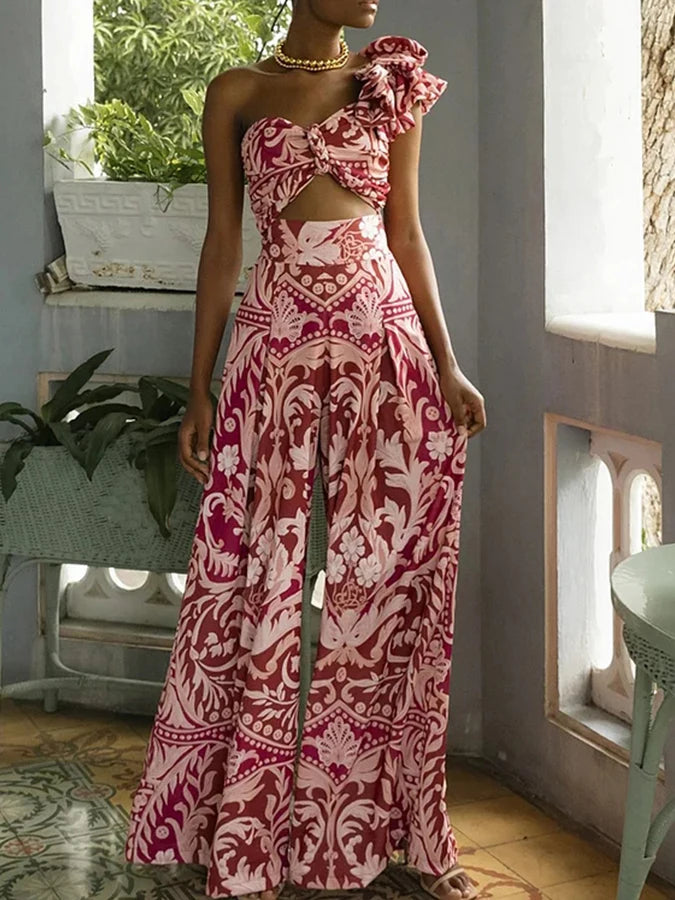 Effortlessly Elegant Swimsuit with a Timeless Design