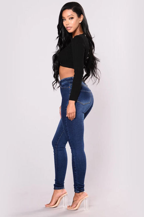 Gracefully Styled Garment for Any Occasion