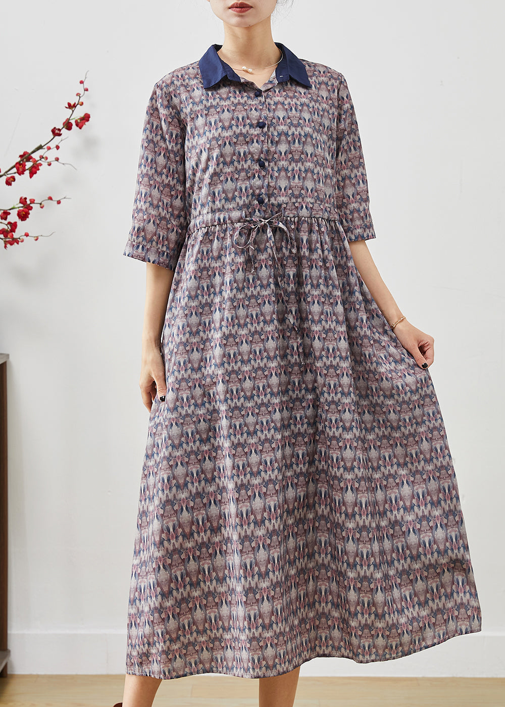 Well Tailored Dress with a Graceful Silhouette