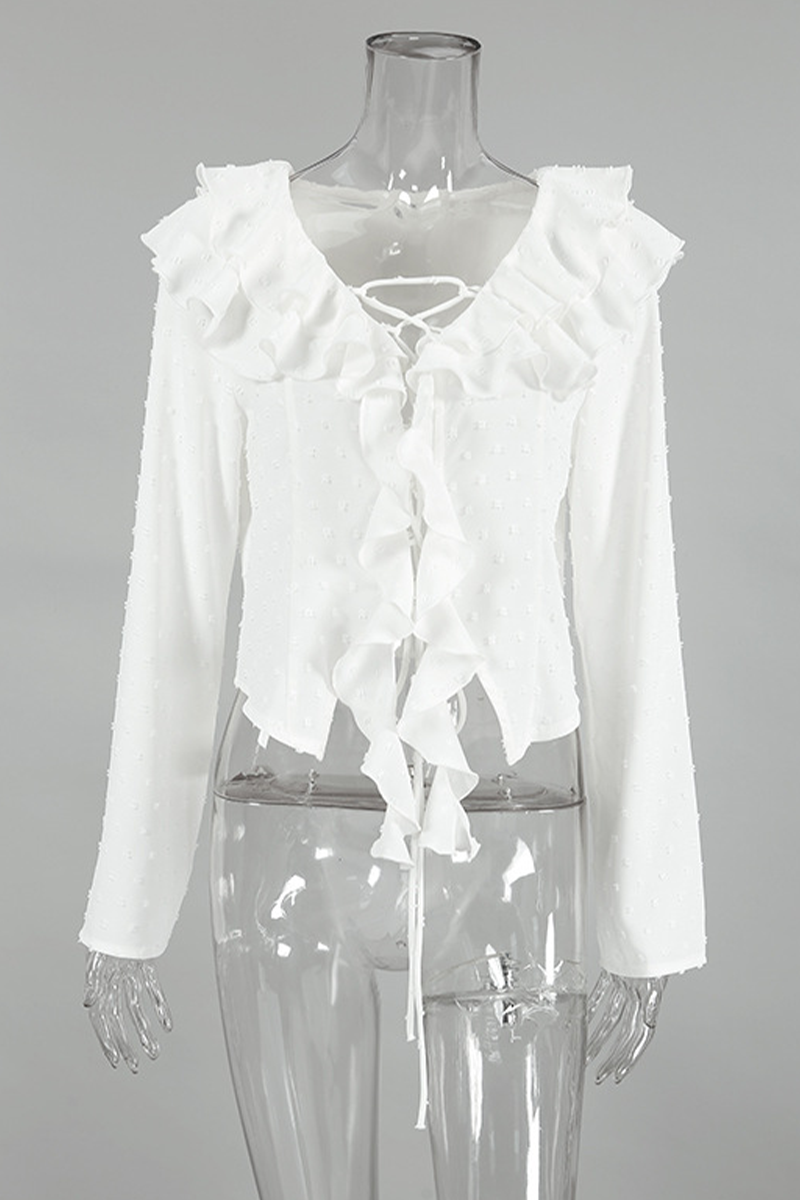Sophisticated Blouse with a Clean Classic Look