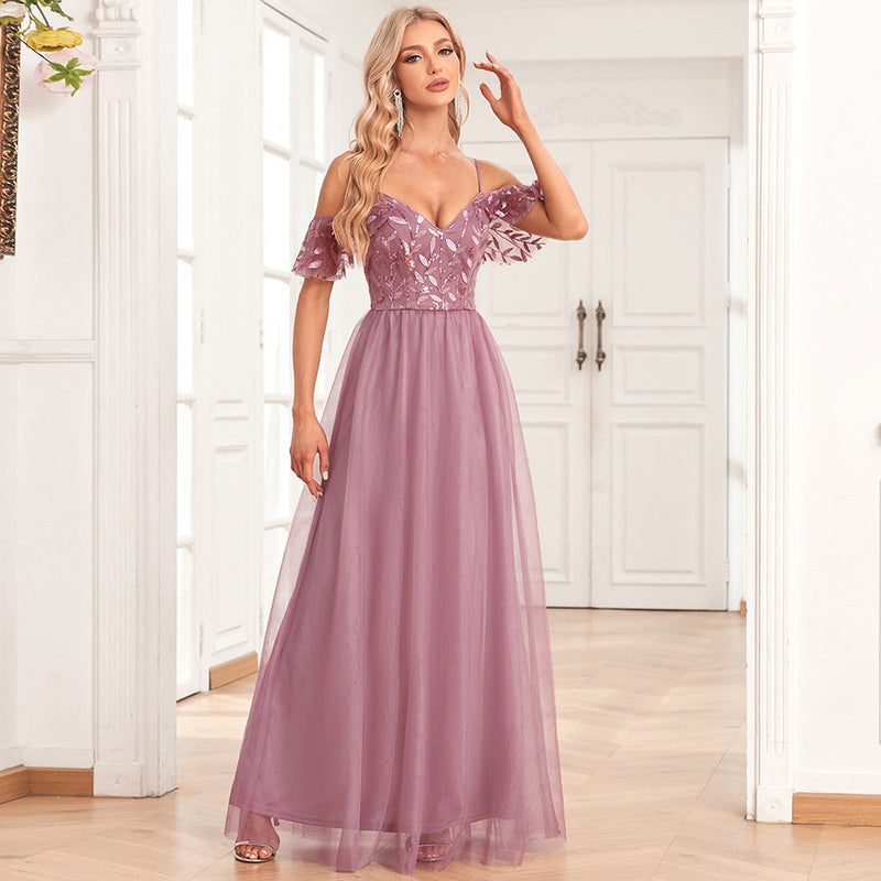 Gracefully Styled Dress for Any Occasion