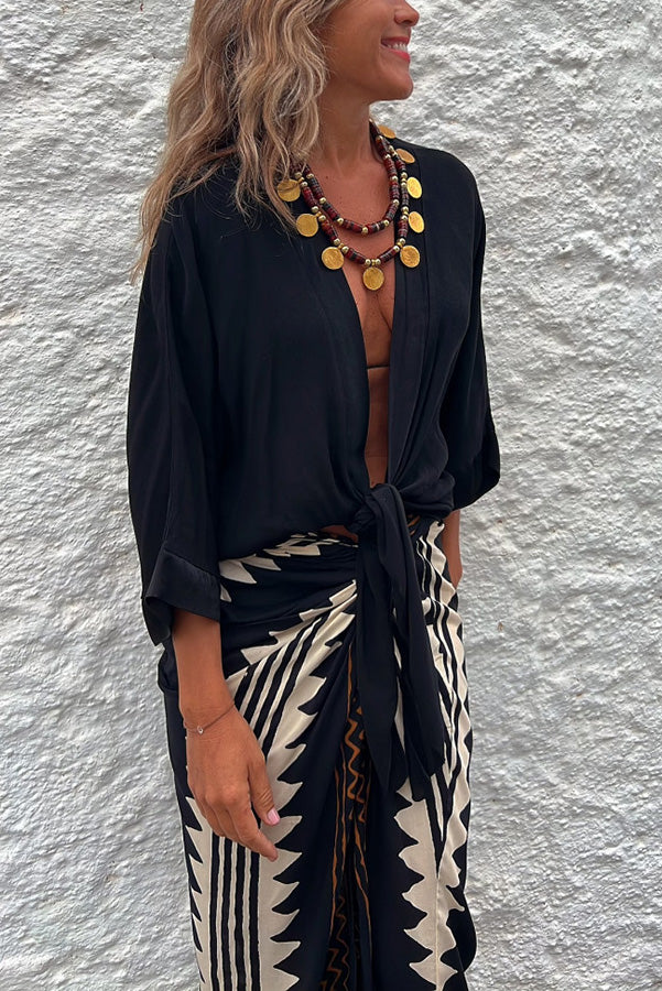 Beautifully Crafted Blouse in a Classic Style