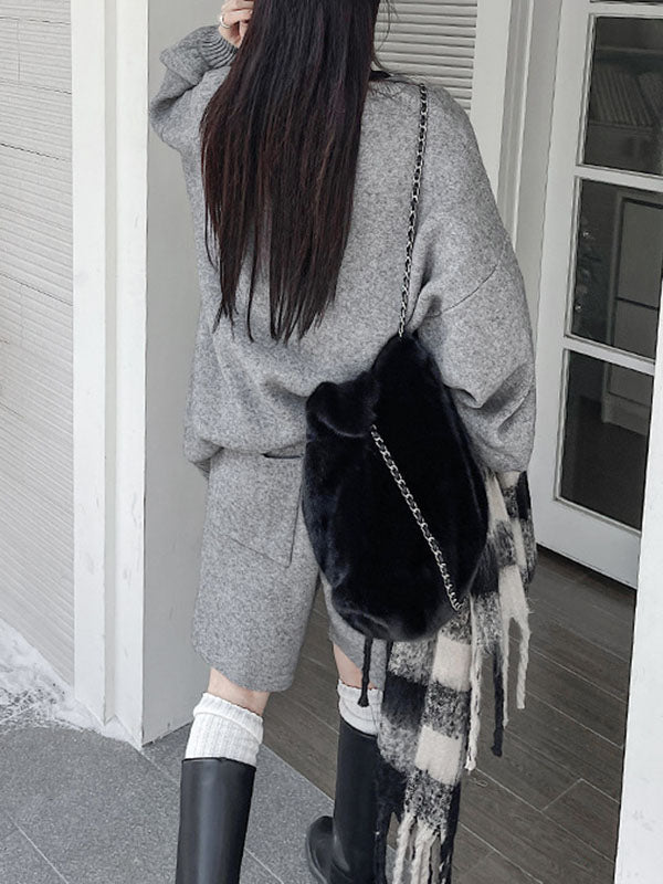 Classic Vintage Sweater with a Flattering Fit