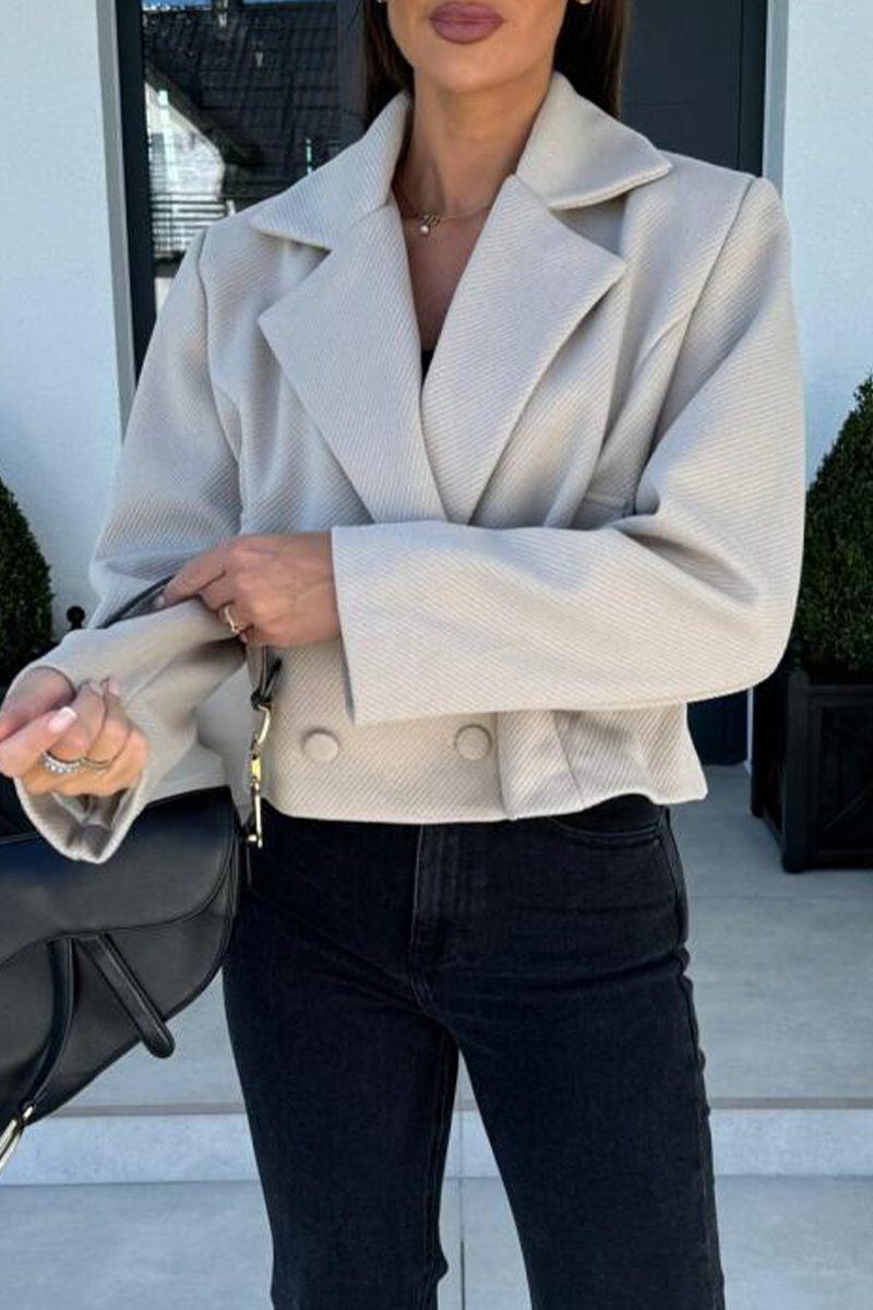 Gracefully Styled Garment for Any Occasion