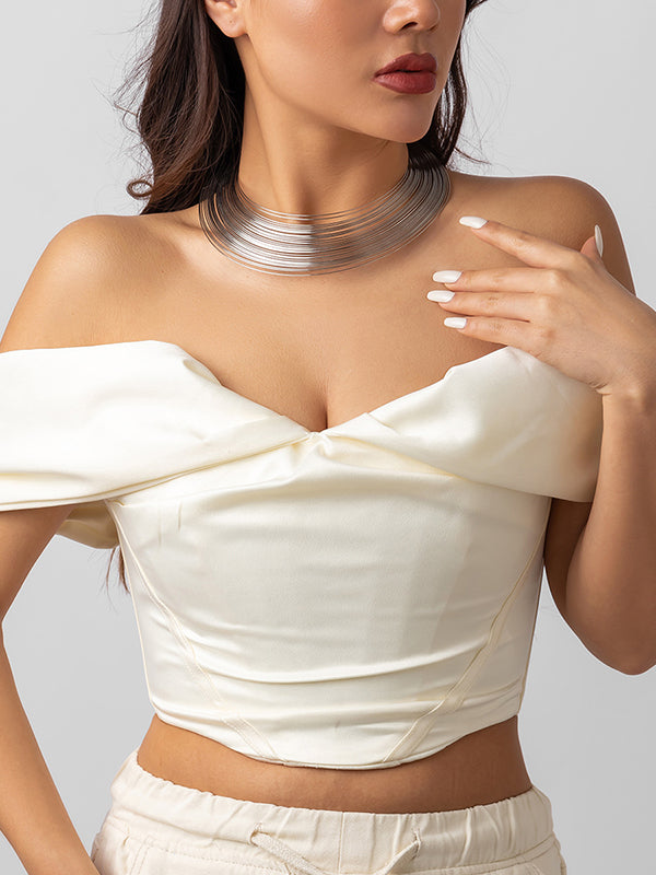 Effortlessly Elegant Garment with a Timeless Design
