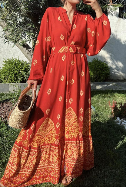 Gracefully Styled Dress for Any Occasion