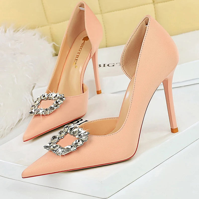 Sophisticated Heels with a Clean Classic Look