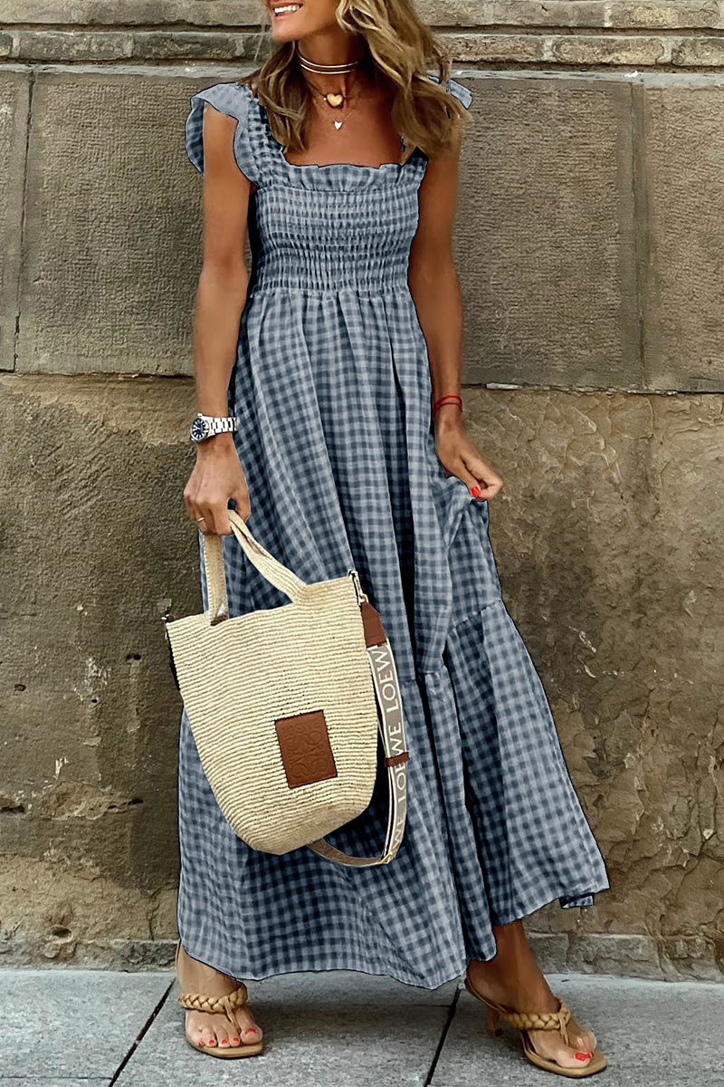 Classic Vintage Dress with a Flattering Fit