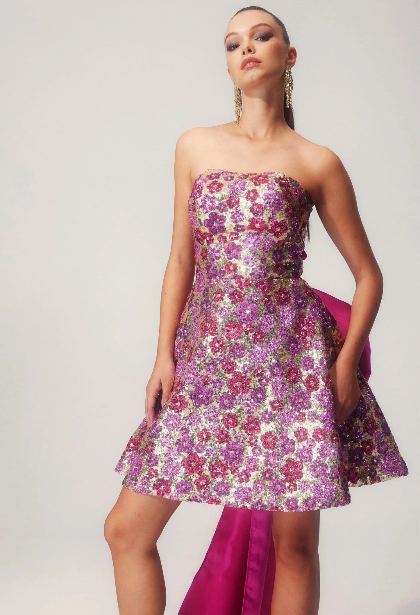 Gracefully Styled Dress for Any Occasion