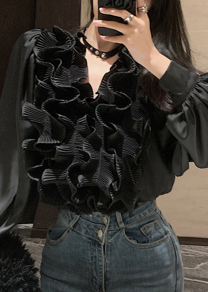 Beautifully Finished Blouse in a Timeless Design