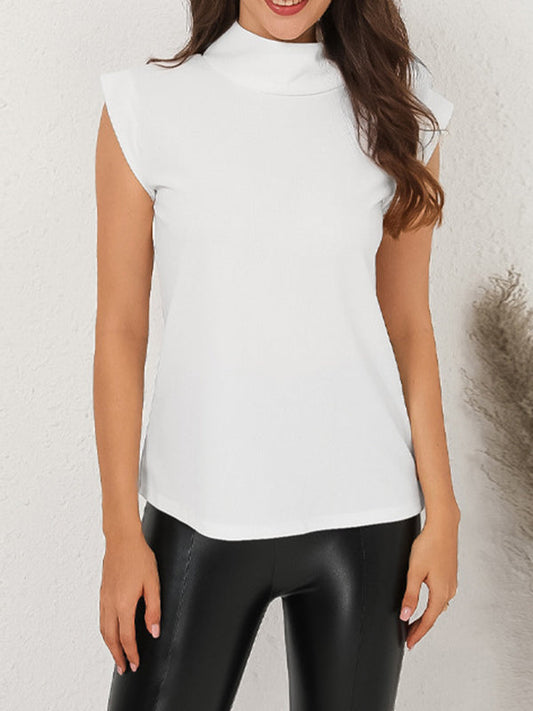 Well Tailored T-Shirt with a Graceful Silhouette